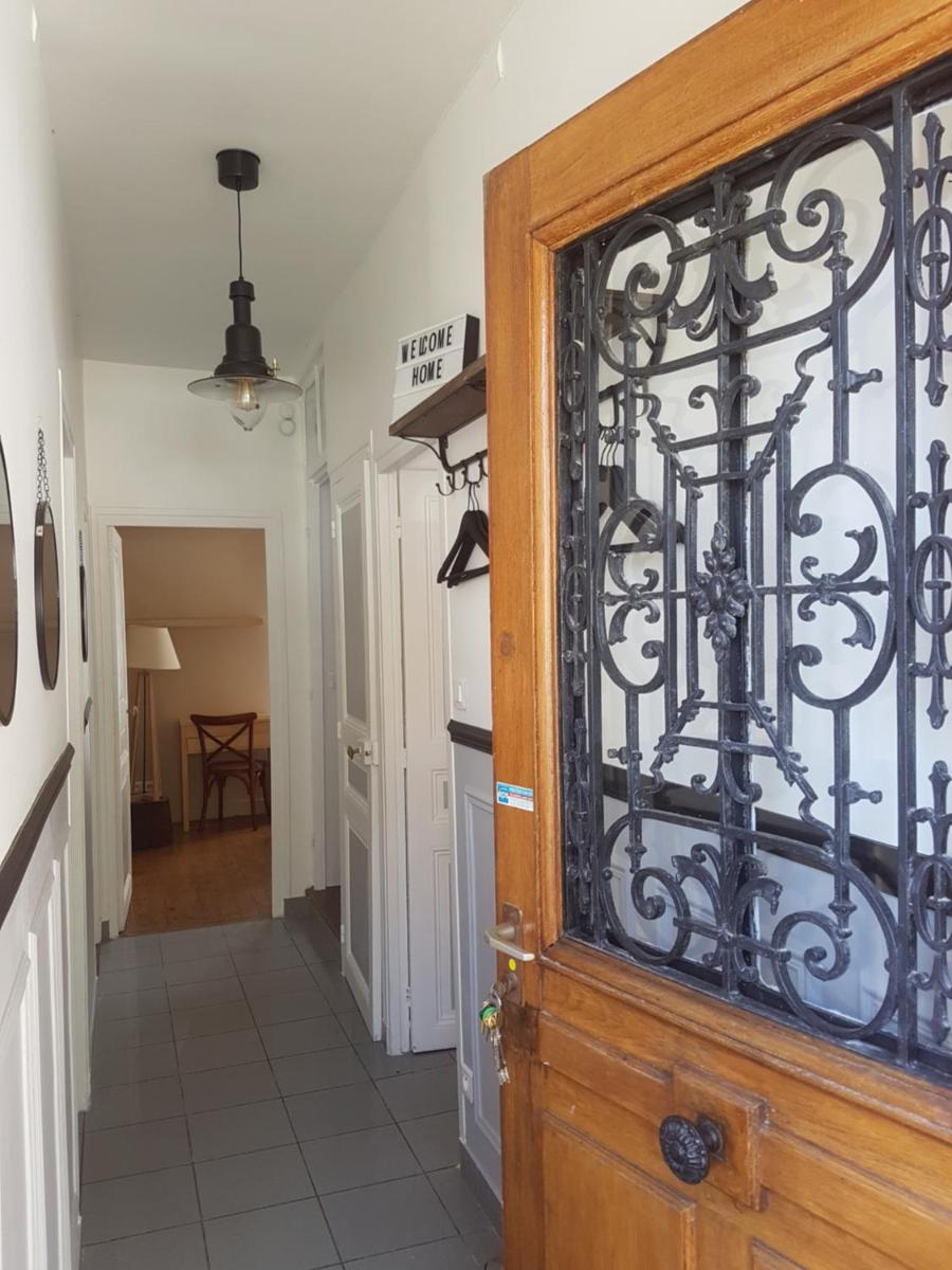 THE WHITE & RED HOUSE - Housity