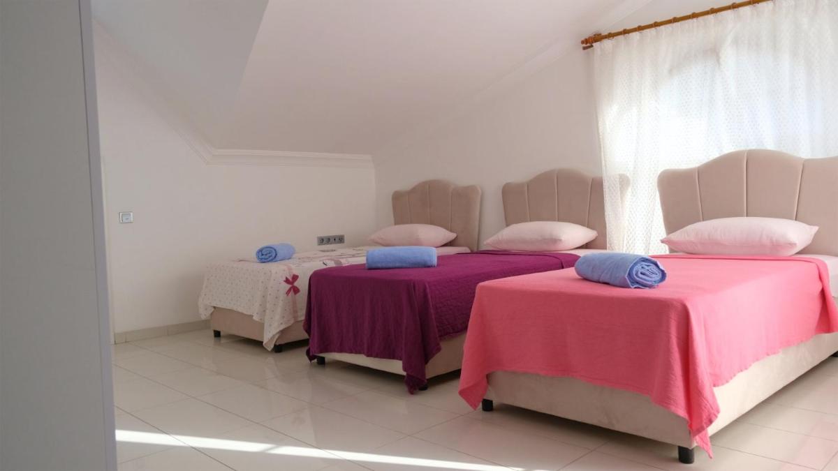 Crystal Water Deniz Saray Villa 1 - Housity