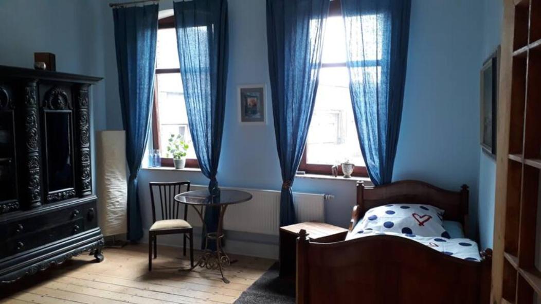 Charmante Dorfschule - Housity