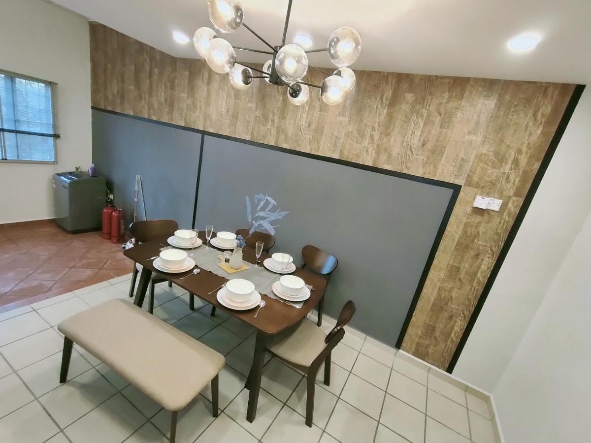 Melaka Klebang Private Pool Villa/Near Beach/Town Area - Housity
