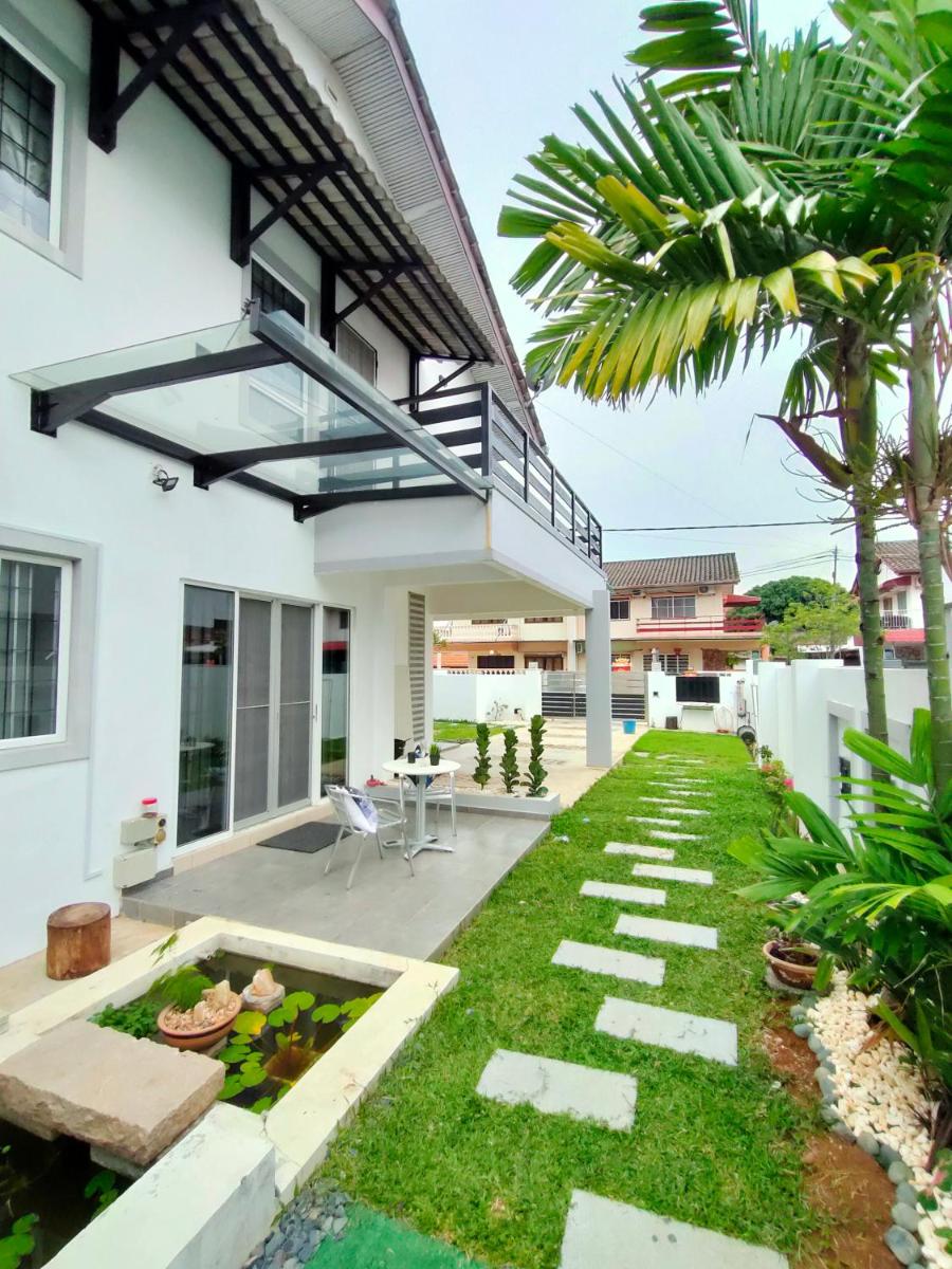 Melaka Klebang Private Pool Villa/Near Beach/Town Area - Housity