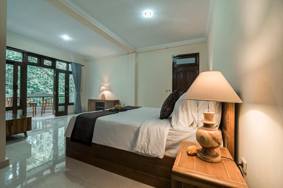 Vaneka Garden House - Housity