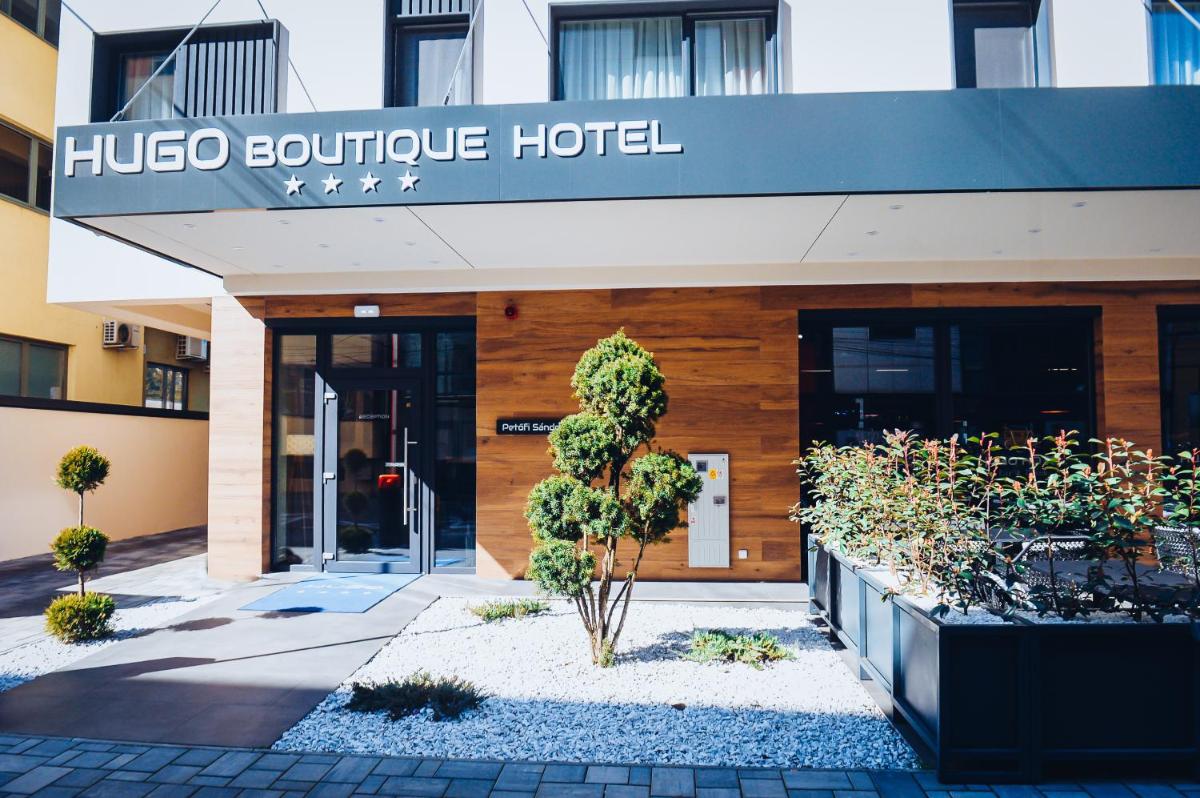 Hugo Hotel - Housity