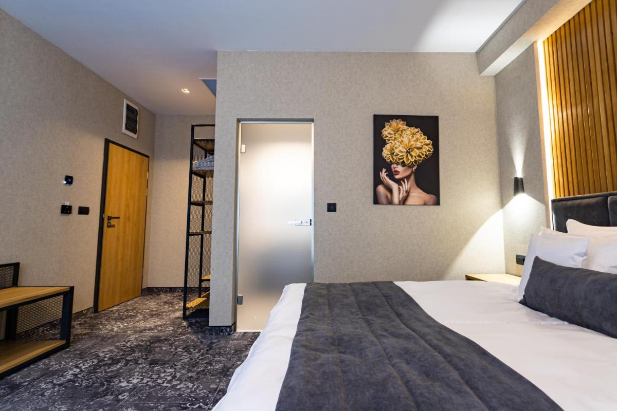 Hugo Hotel - Housity