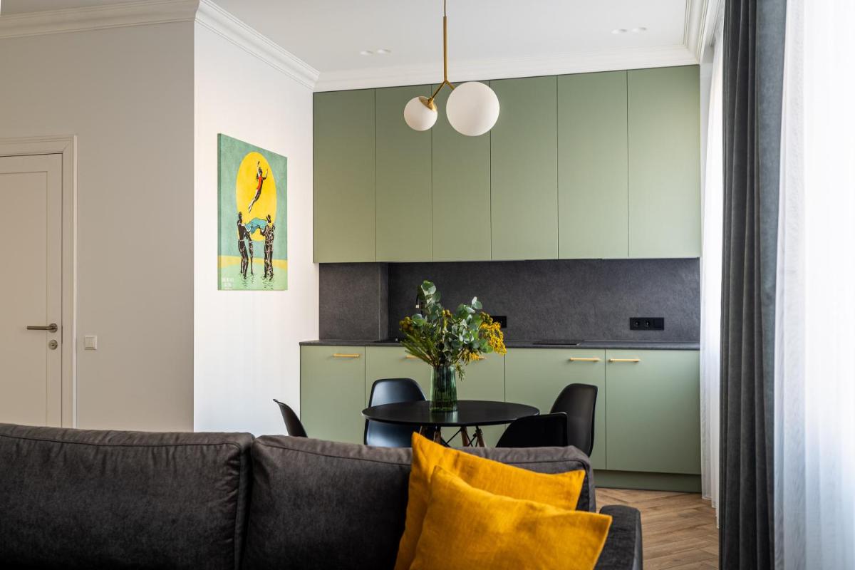 Cozy Apartment In Kaunas Center - Hizvo