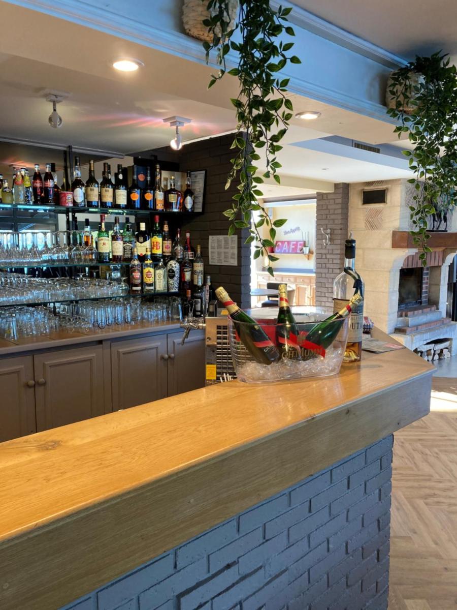 Eden Park Hotel Restaurant - Housity