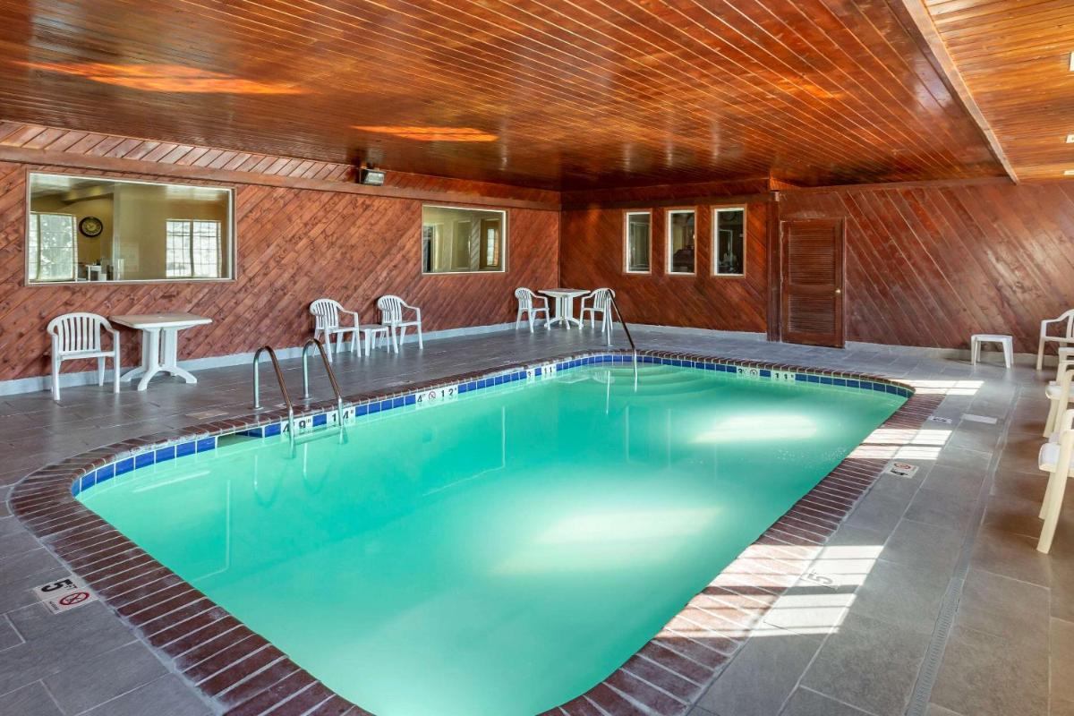 Comfort Inn Evanston I-80 - Housity