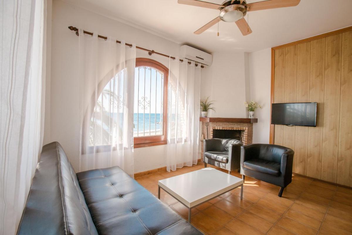 Mistral Seafront up. Vistas al Mar - Housity
