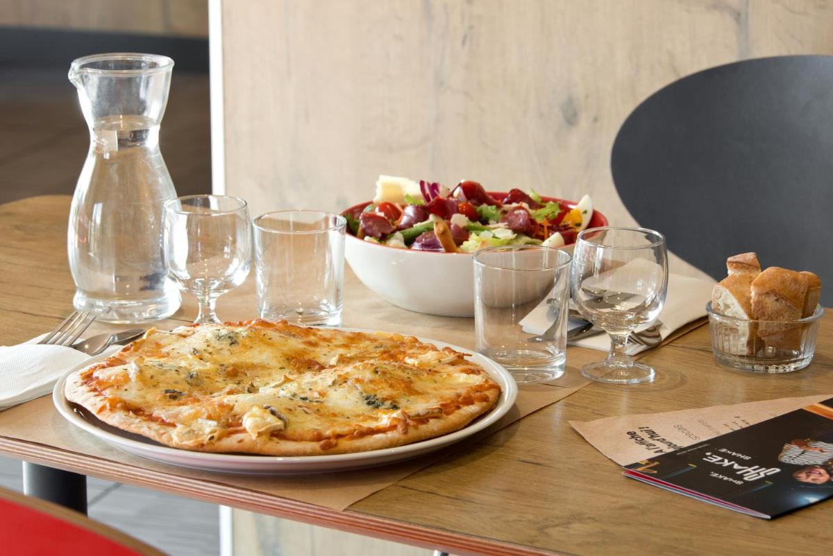 ibis budget Clermont Ferrand Nord Riom - Housity