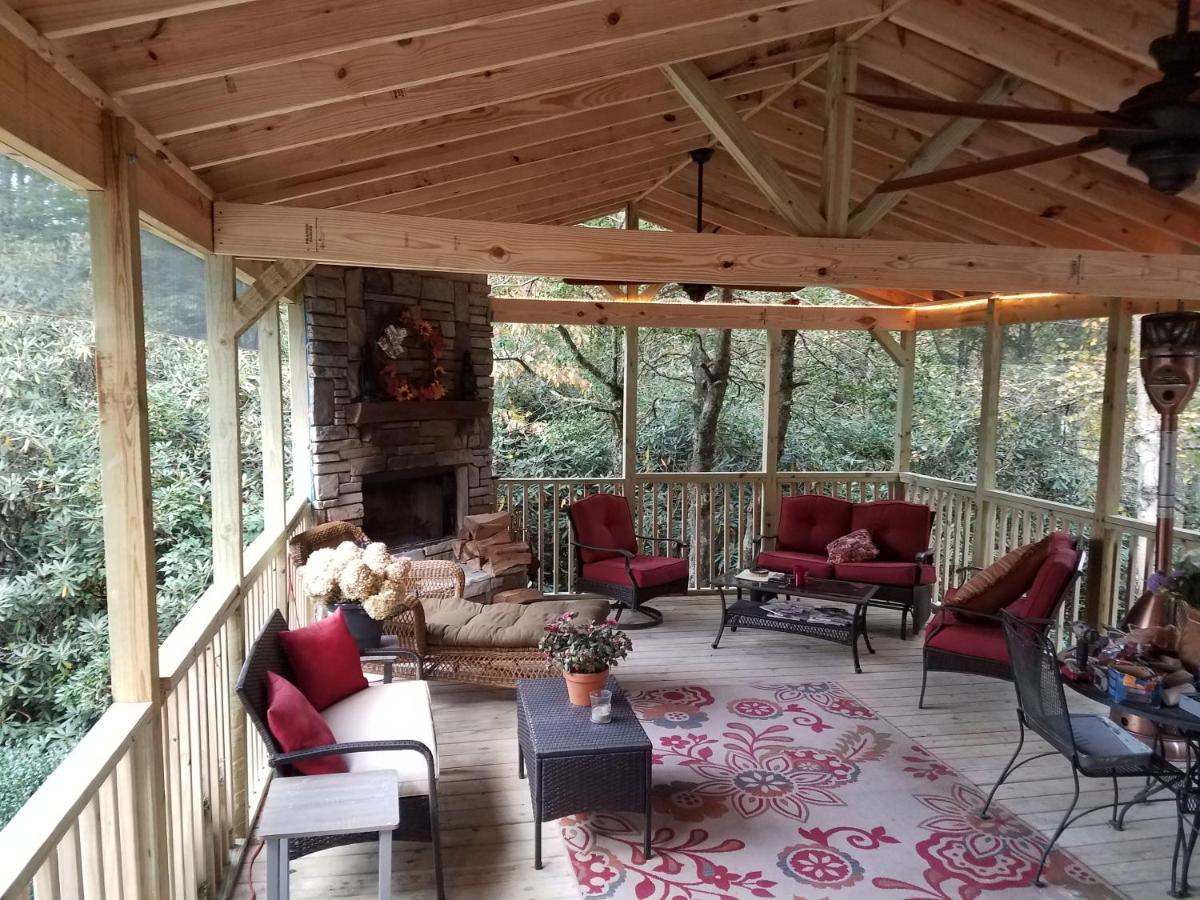 Chic Cottage 1.7 miles to Downtown Highlands - Housity