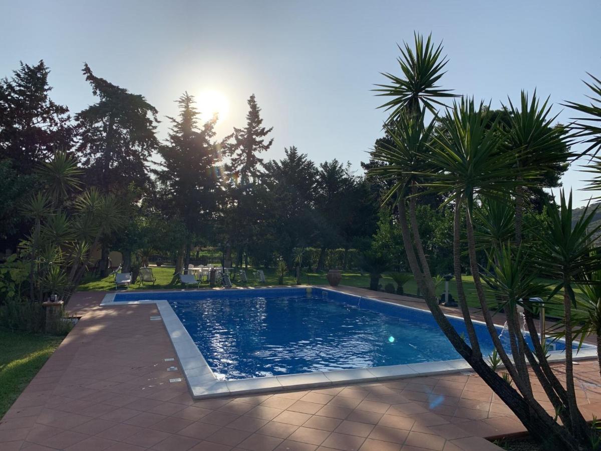 Villa with Pool Near Paestum - Housity