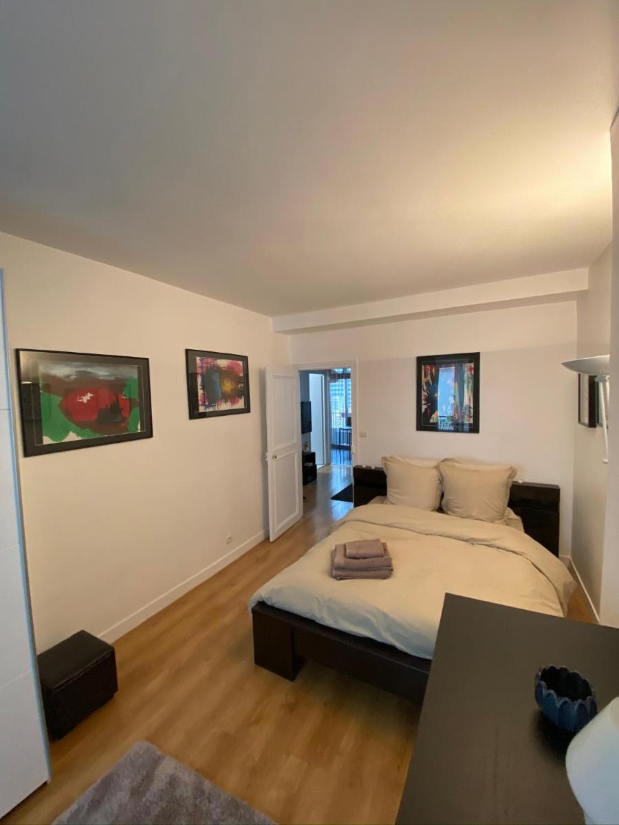 Appartement Champs Élysées Trocadero - Housity