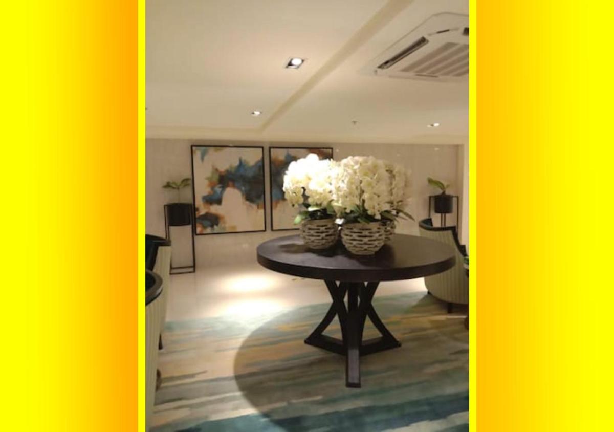 Suitetrails - Lafayette Park Square,Iloilo Business Park Condo P