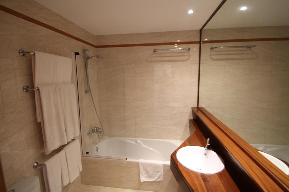 Apartaments Talayot - Housity