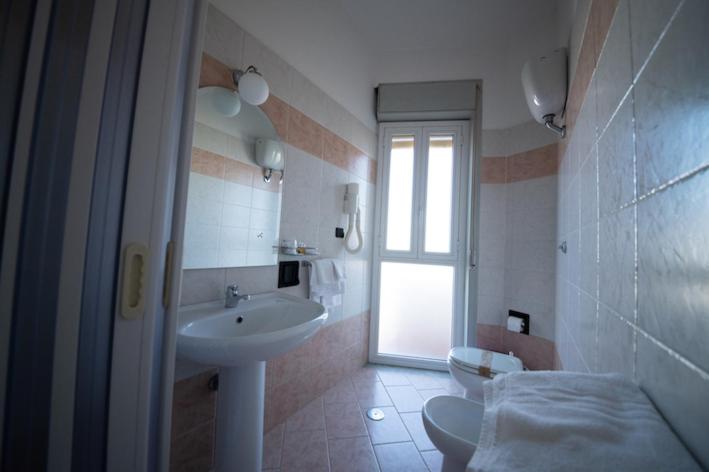 Hotel Venezuela - Housity