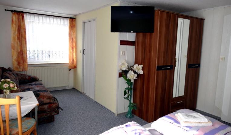 FEWO Angelika DG - Housity