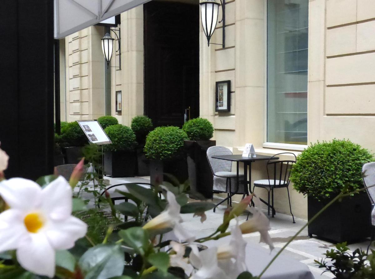 Jardin de l'établissement Sofitel Paris Le Faubourg