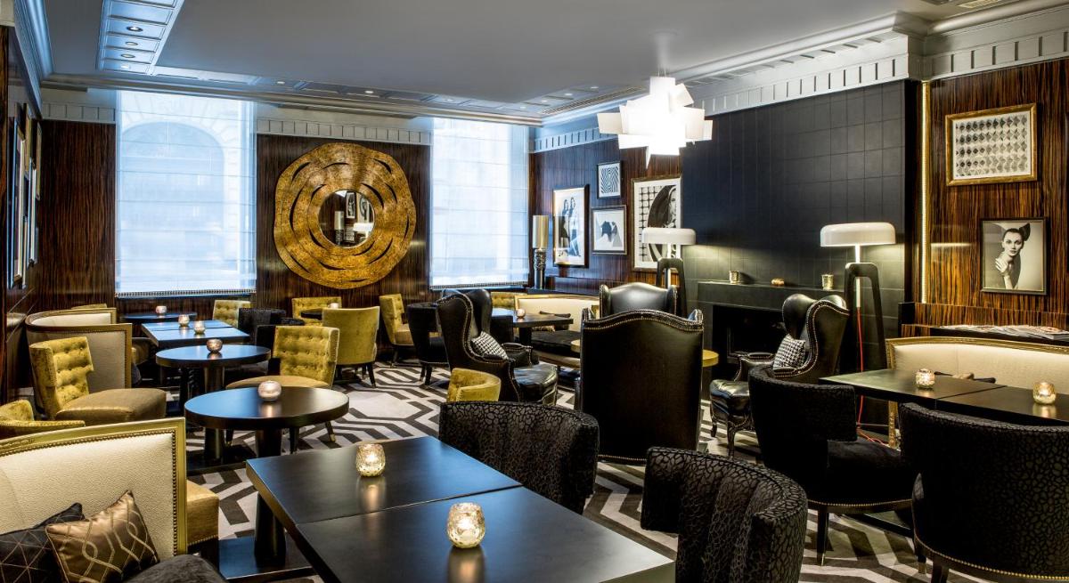 Coin salon dans l'établissement Sofitel Paris Le Faubourg