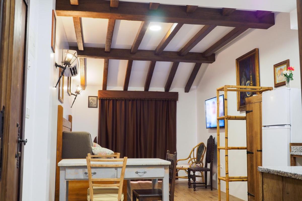 Posada y Apartamentos Trebuesto de Guriezo - Housity
