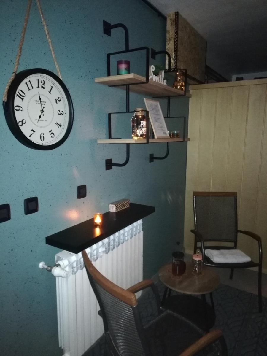Studio Apartments Korosteljev - Housity