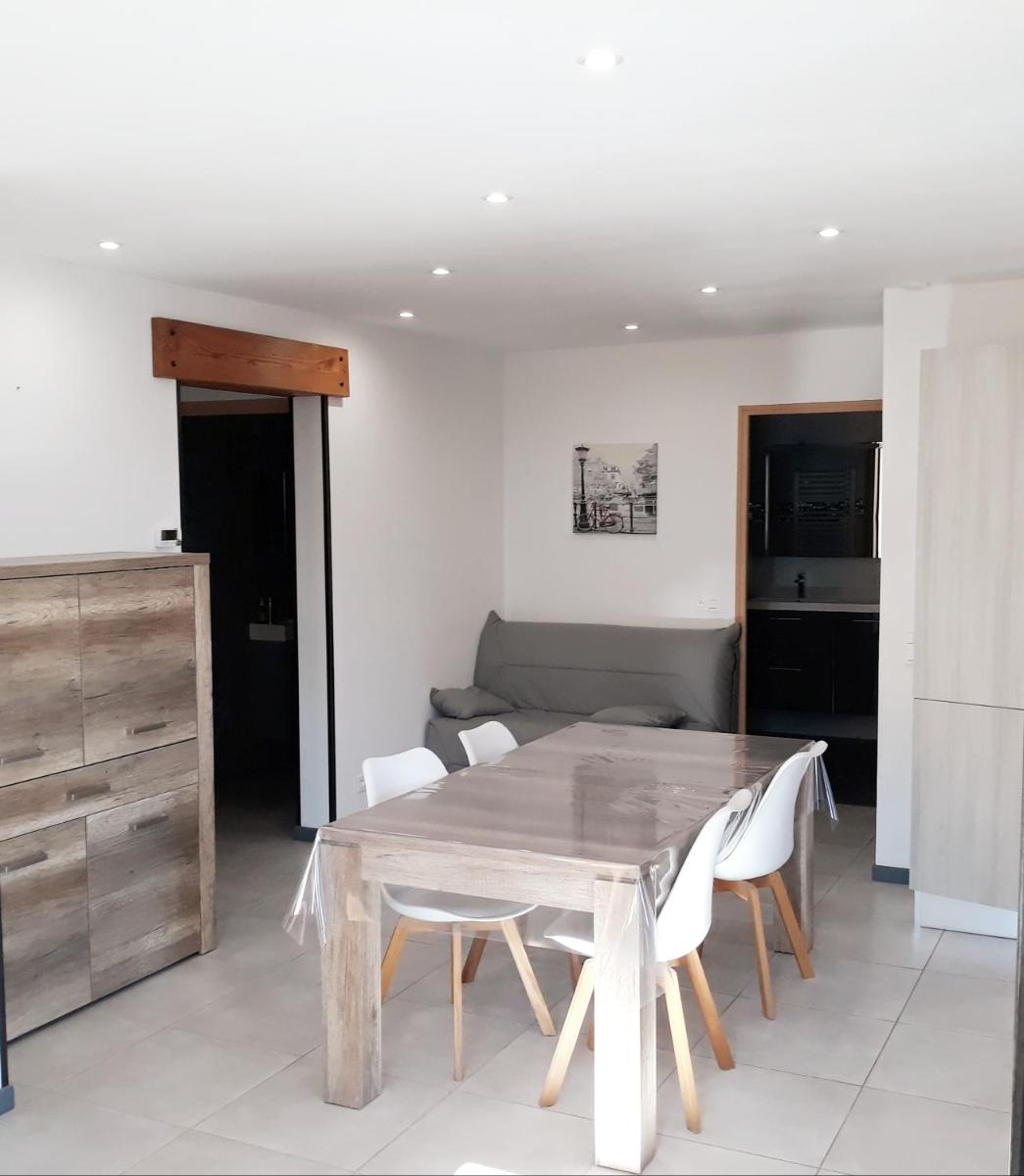 Auron - 2 à 4 personnes - grand appartement - 1 chambre - calme et vue sur les pistes - Housity