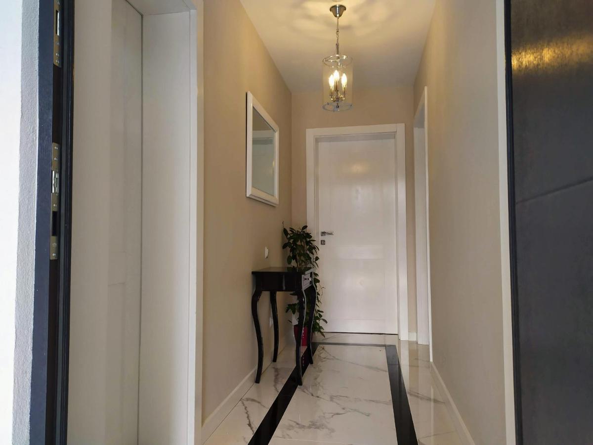 Apartamenty RÓŻANA 2 - Housity