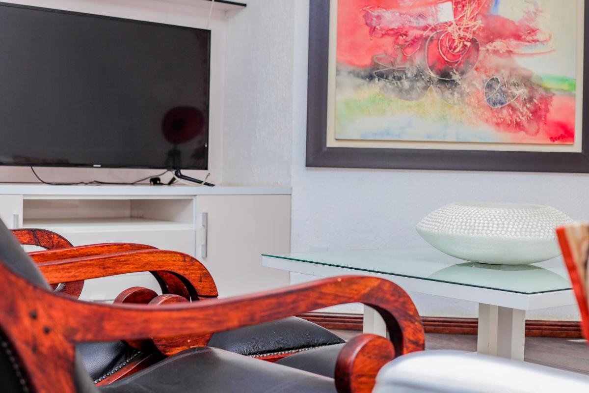 Hakgosi Self Catering Apartments - Housity