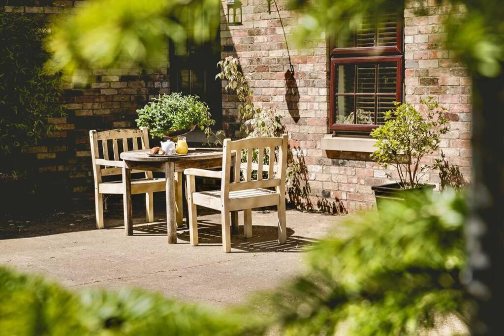 Spacious Family Lodge - Housity