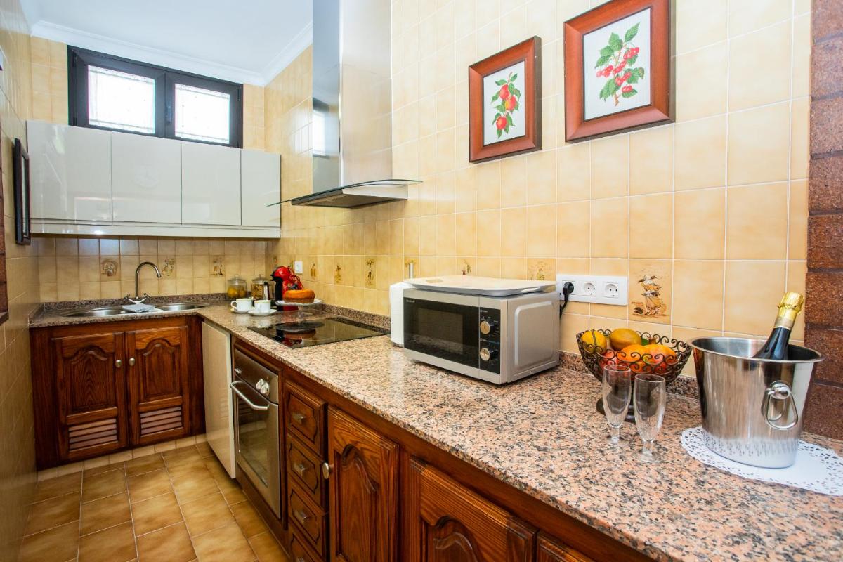 Suitetrails - Casa Juana a 50 metros la playa del Reducto y wifi free