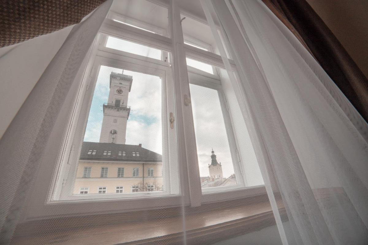 Luxury apartment with Rynok square view - Housity