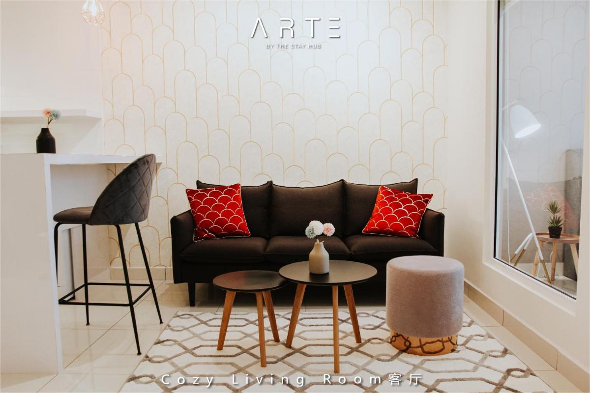 Arte Mont Kiara Luxury Suite with Heated Jacuzzi Pods - Free Parking - Next to MITEC- by The Stay Hub - Hizvo