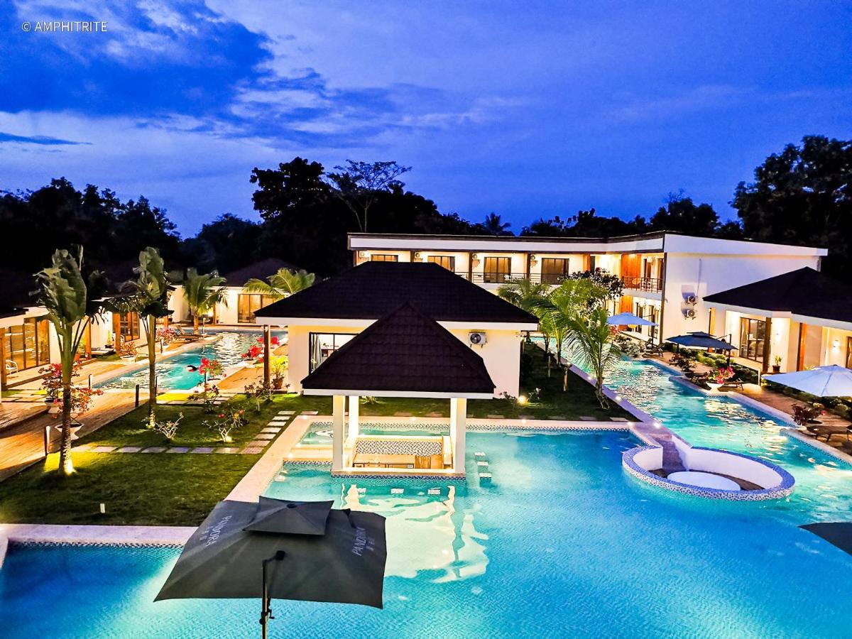 Amphitrite Resort - Housity