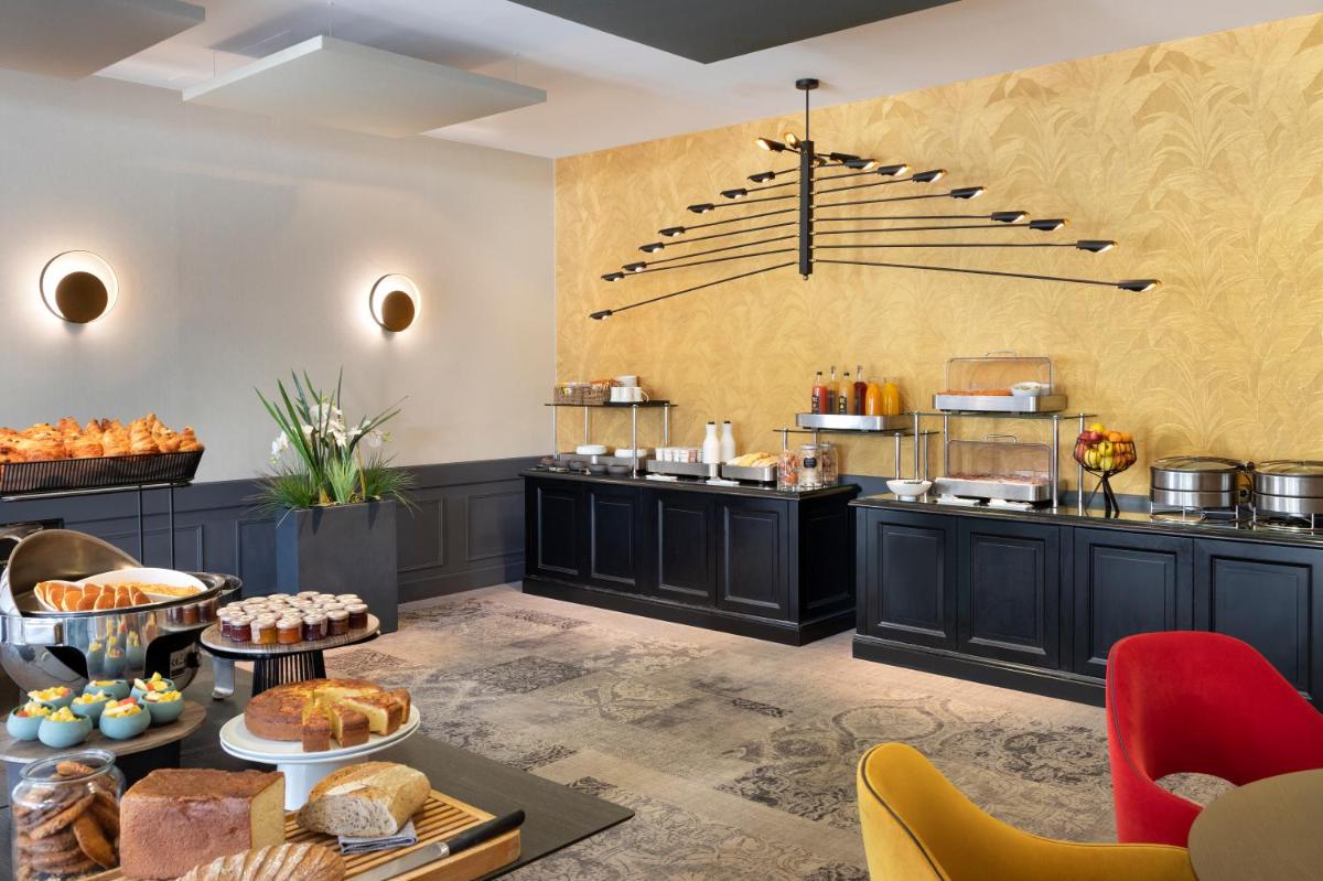 Nourriture dans l'hôtel ou à proximité