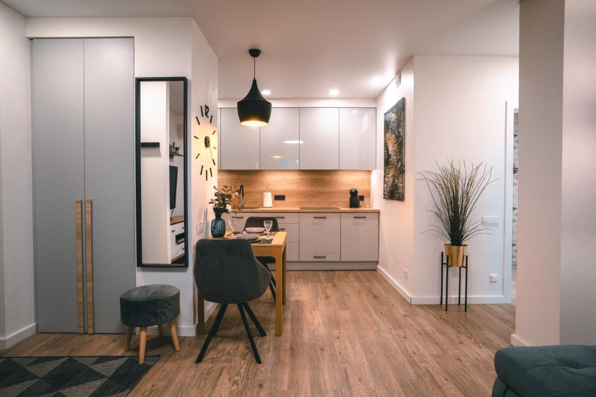Ravelli 7 Apartment - Housity