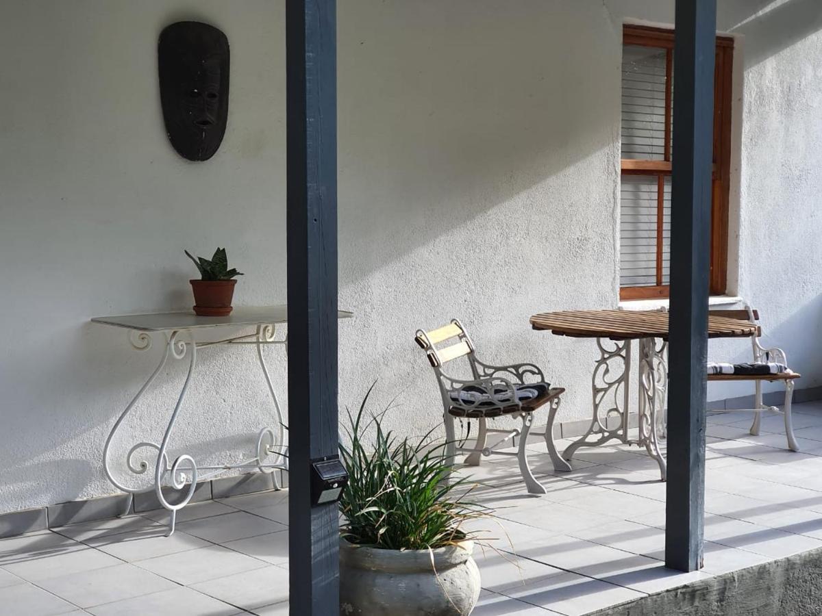 Shepherd's Cottage - Housity