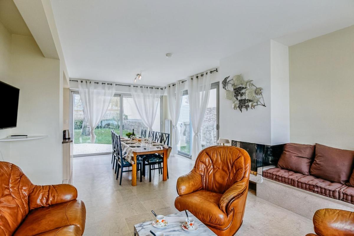 Maison Émeraude Ker Paul & Ker Julien- appartements vue mer - Hizvo