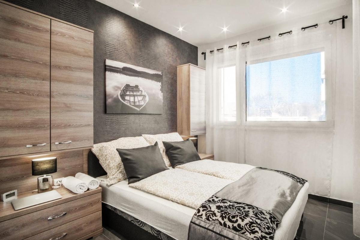 MyFlat SilverLake Wellness Apartment - Housity
