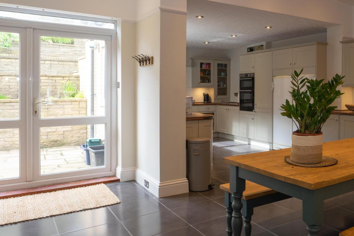 Richmond Villa - Housity