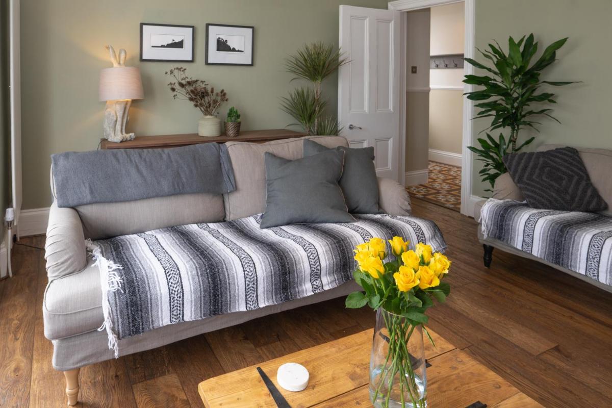 Richmond Villa - Housity