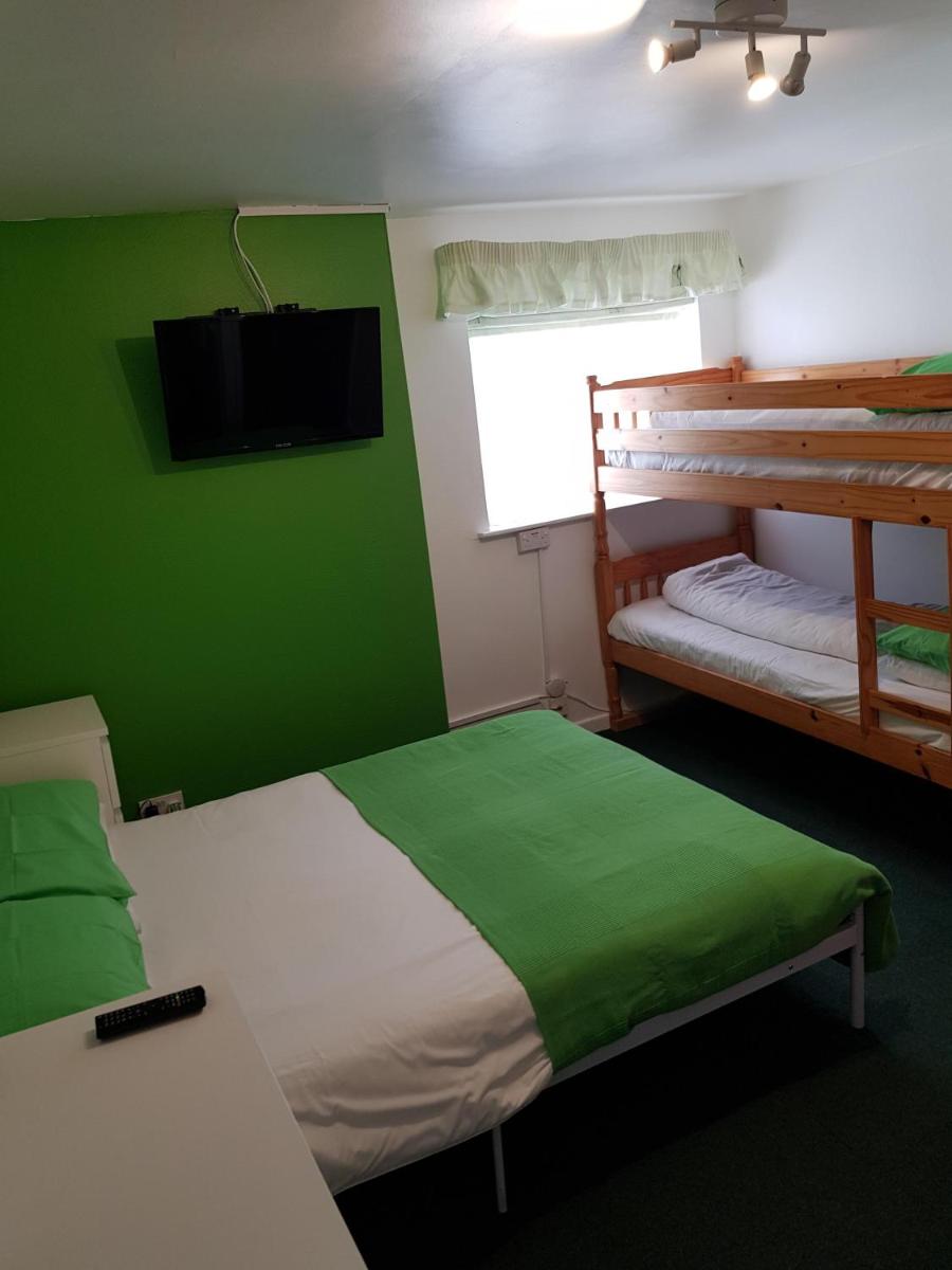 Oakleigh House - Housity