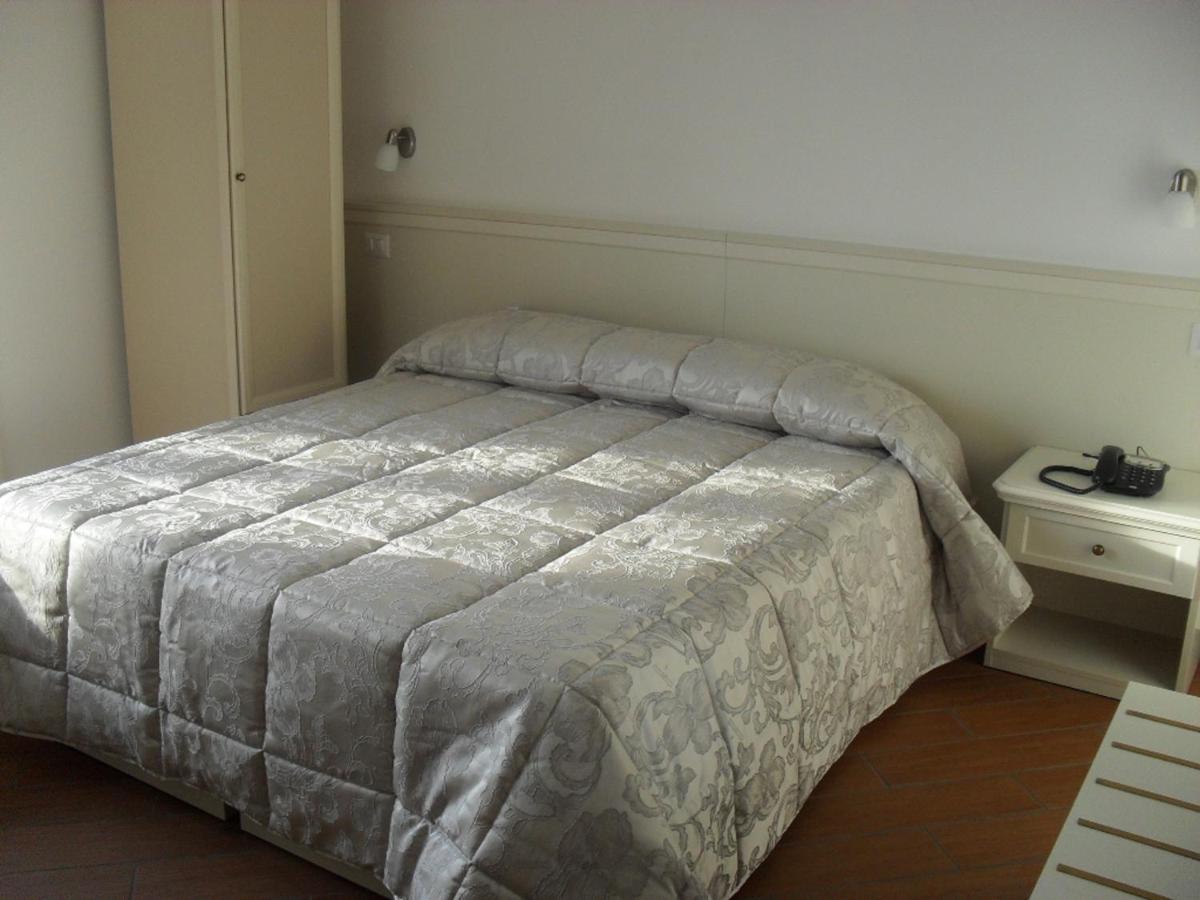 Hotel Giardino San Michele - Housity