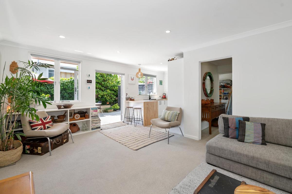 Magic at The Mount - Mt Maunganui Downstairs Unit - Housity