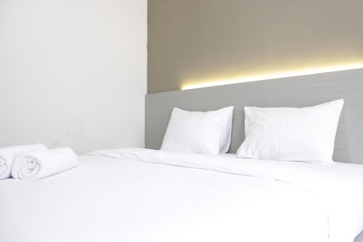 Comfy Studio Apartment at Harvard Jatinangor near UNPAD By Travelio - Housity