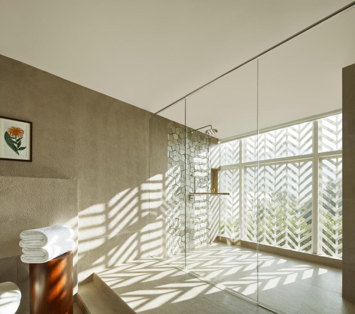 Taj Aravali Resort & Spa Udaipur - Housity