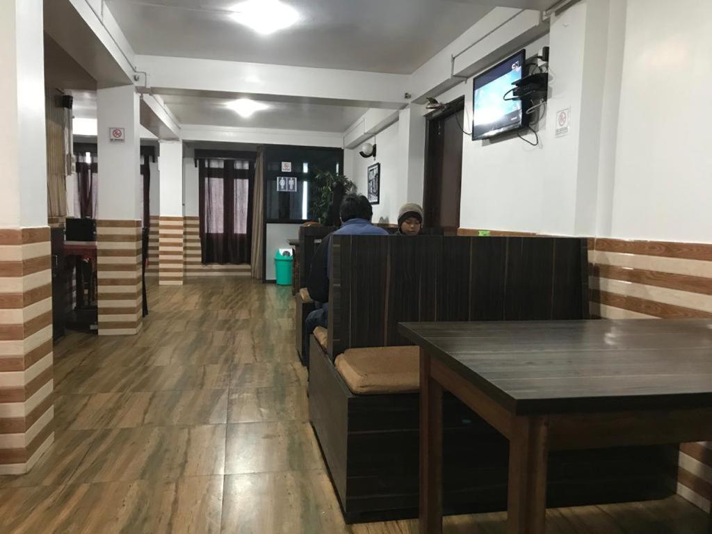 Suitetrails - Khangsangma Guest House