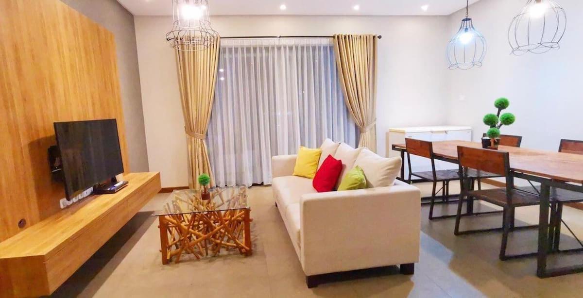 Villa Vimala Hills with Beautiful Garden - Housity