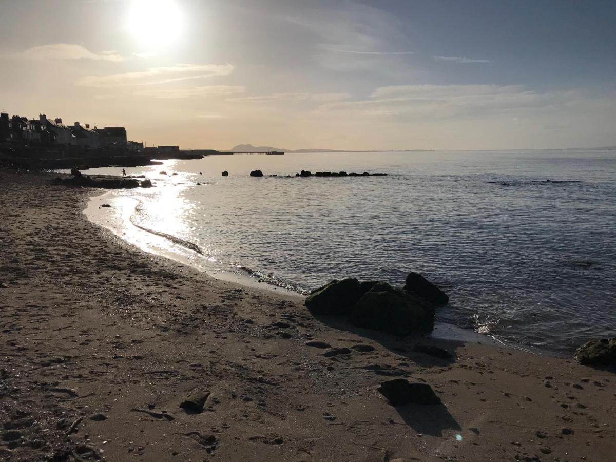 The Store, harbour holiday cottage - Housity