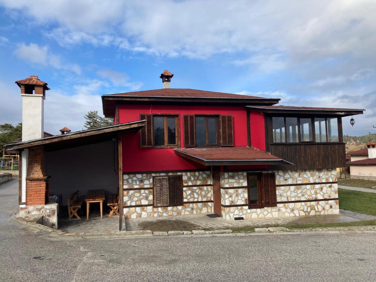 Holiday village batashki han - Housity