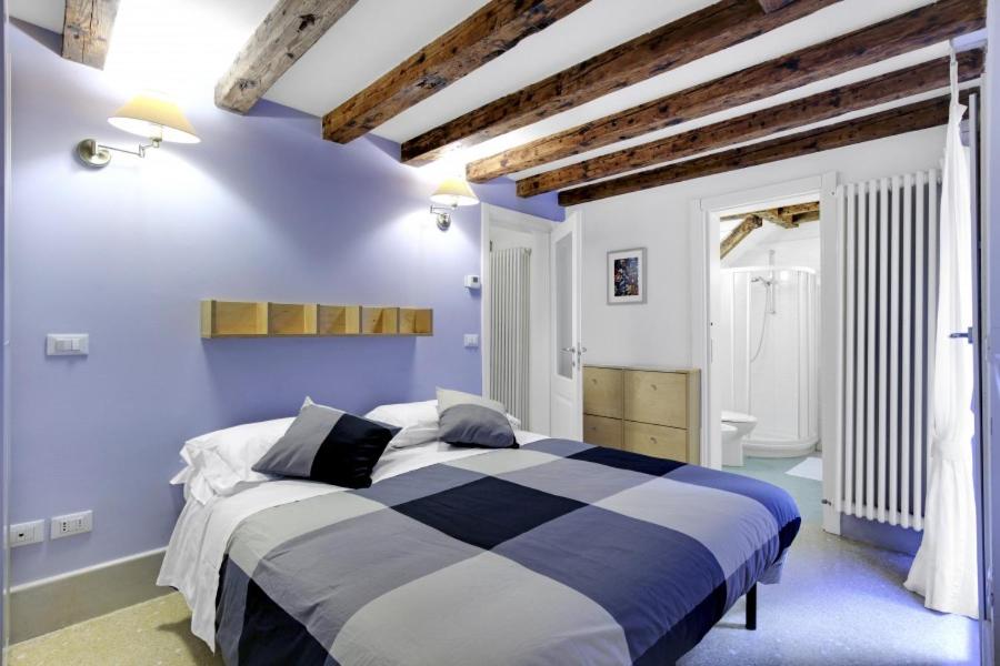 Suitetrails - Cozy Apartment up to 4 in Biennale Giardini by Bricola Apartments