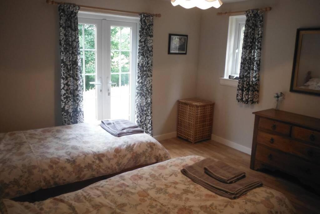 Mingulay, Cuil Bay - Housity